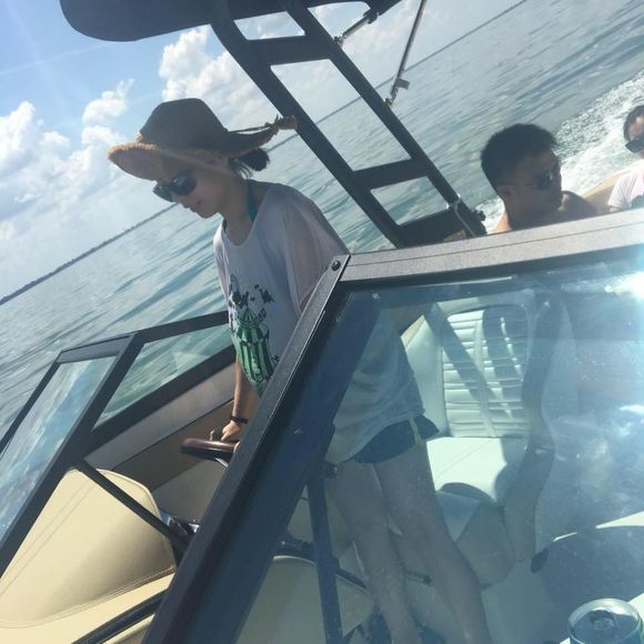 Meet your Posher, Joy - Picture 1 of 1